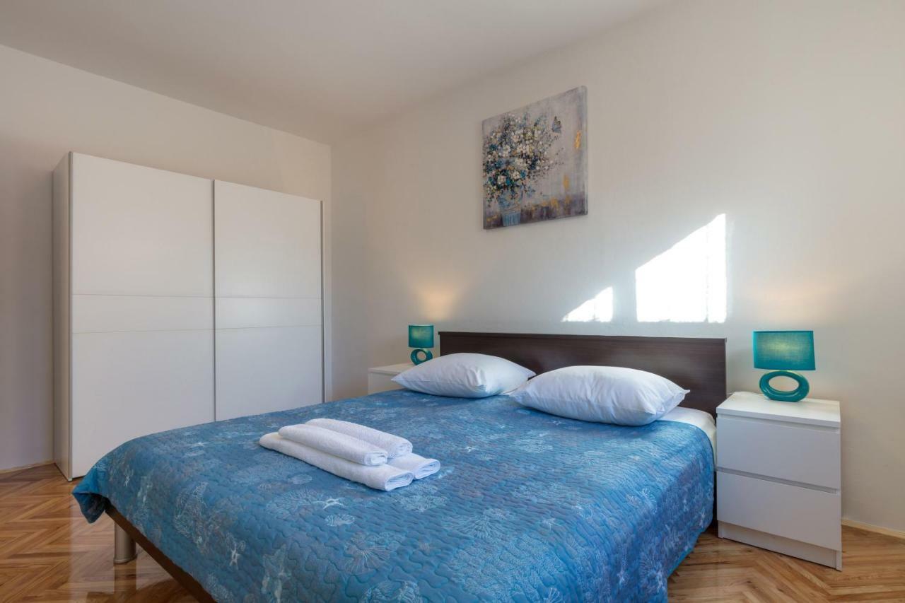 Vacation Home Duilo Donji Zemunik Exterior foto